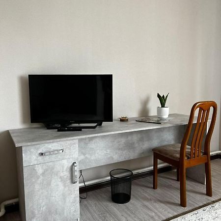 Meiman House Close To Asia Mall บิชเคก ภายนอก รูปภาพ