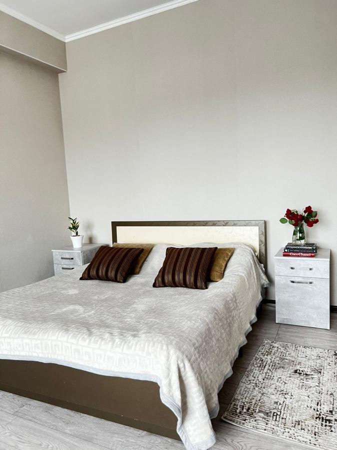 Meiman House Close To Asia Mall บิชเคก ภายนอก รูปภาพ
