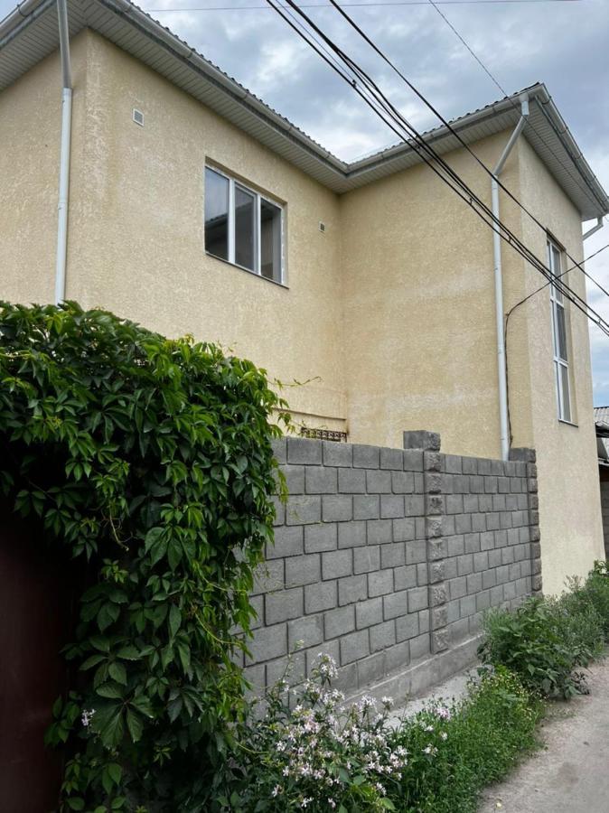 Meiman House Close To Asia Mall บิชเคก ภายนอก รูปภาพ